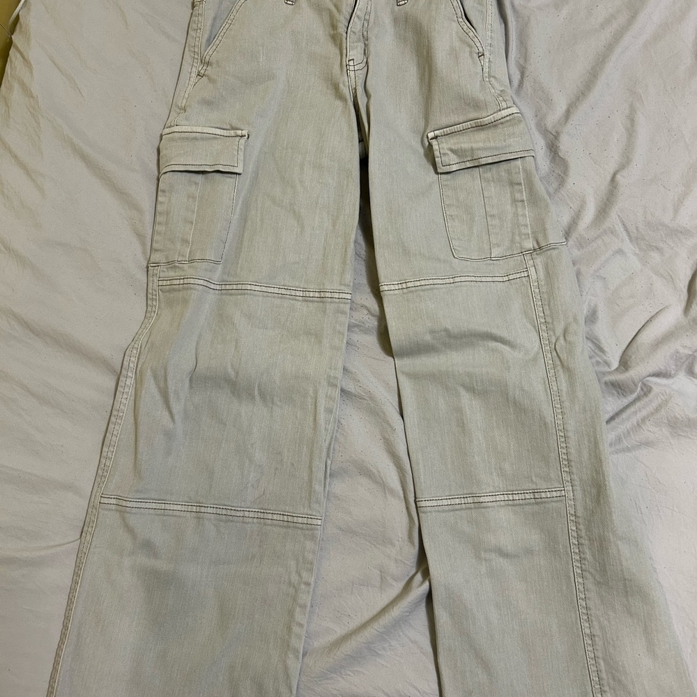 art class Cream Casual Cargo Pants